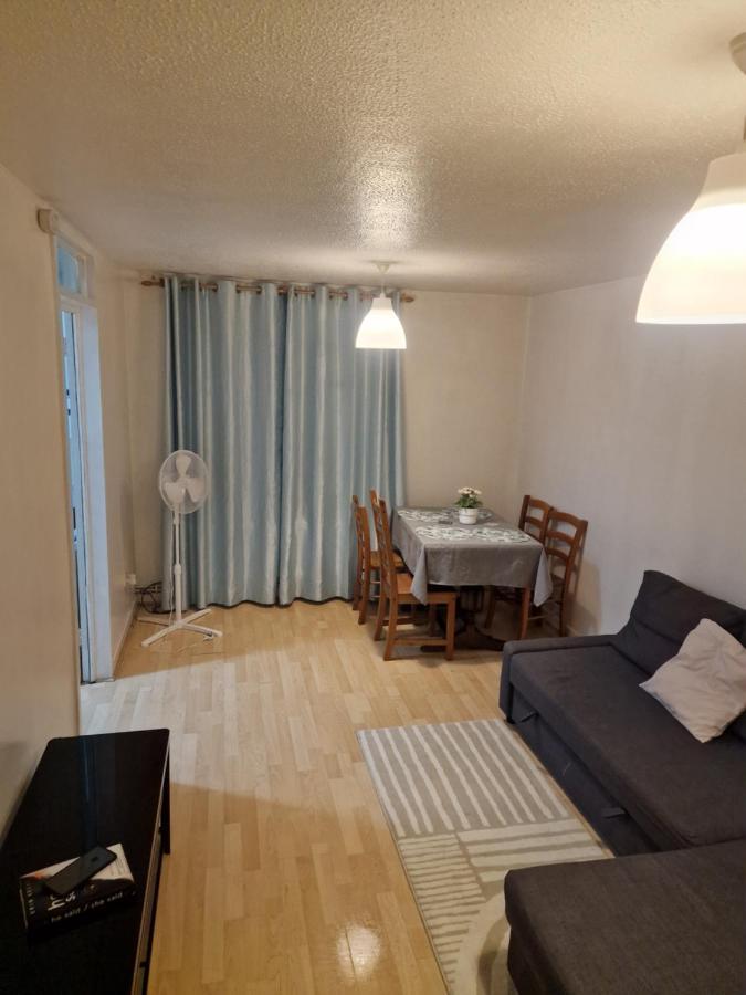 86 Mcdermott Appartement Londen Buitenkant foto