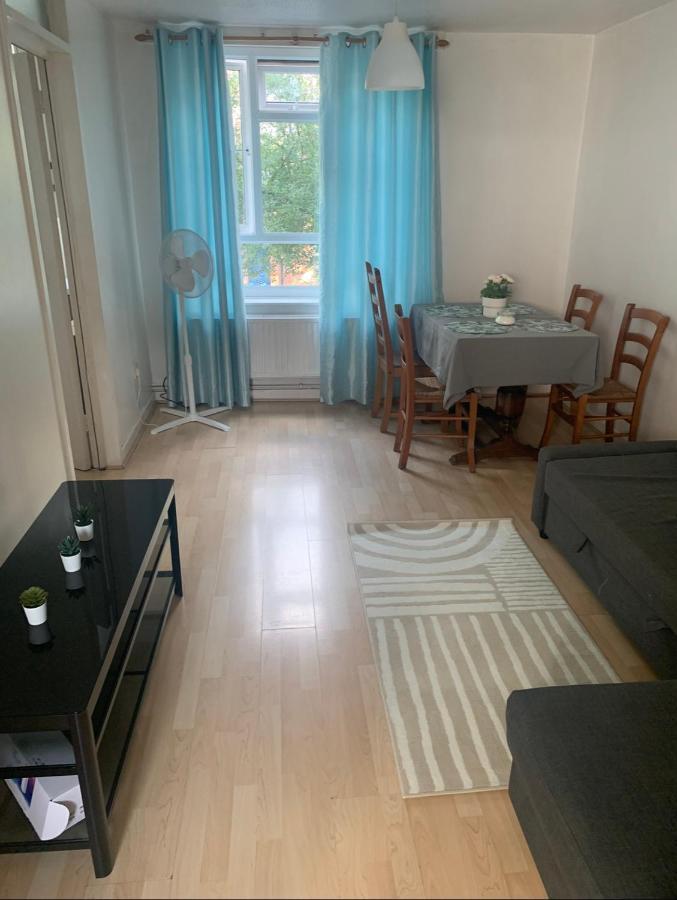 86 Mcdermott Appartement Londen Buitenkant foto